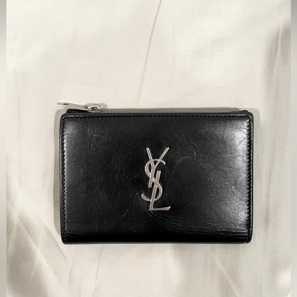 Saint Laurent Bi-fold Wallet Flap Compact Purse YSL Cassandra Leather Black - Picture 1 of 5